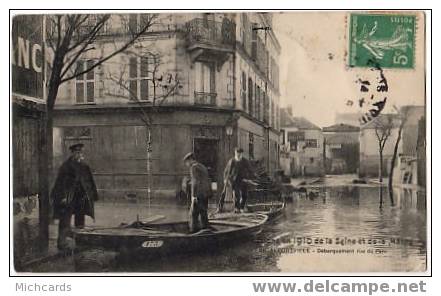 CPA 94 ALFORTVILLE - Inondations Debarquement Rue Du Pere - Alfortville