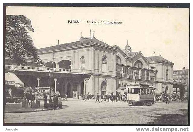 TTF55 PARIS - LA GARE DE MONTPARNASSE - Gares - Sans Trains