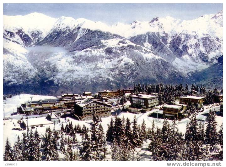 CARTE POSTALE DE COURCHEVEL - VUE PARTIELLE DE LA STATION - Courchevel