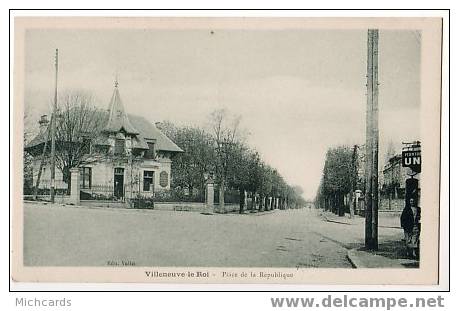 CPA 94 VILLENEUVE LE ROI - Place De La Republique - Villeneuve Le Roi