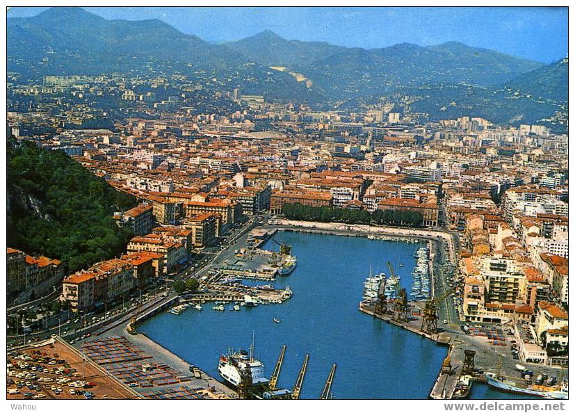 NICE   -  Vue Générale Sur Le Port Et La Ville. En Haut : L'Observatoire   (a Voyagé En 1980) - Transport Maritime - Port