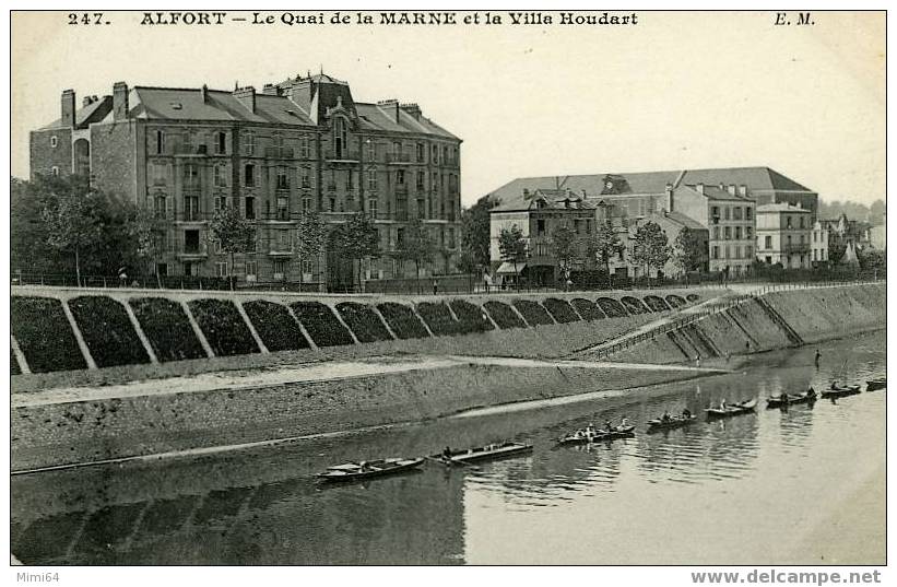 D. 94. ALFORT- LE QUAI DE LA MARNE ET LA VILLA HOUDART Et BARQUES - Alfortville