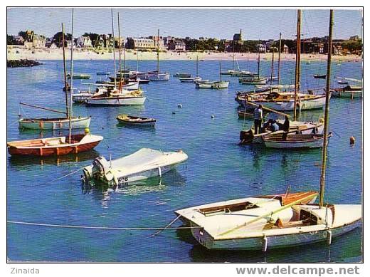 CARTE POSTALE DE ERQUY PLAGES - BATEAUX DANS LE PORT - Erquy