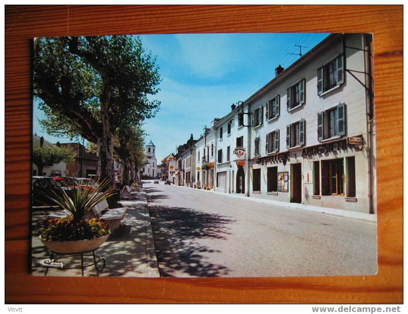 Les Abrets : Hostellerie Abrésienne, La Place Fleurie. - Les Abrets