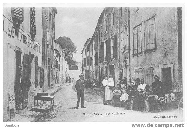 88 // VOSGES // MIRECOURT / Rue Vuillaume / ANIMEE / Ed Carnet / (+ Boutique Brocanteur à Gauche) # - Mirecourt