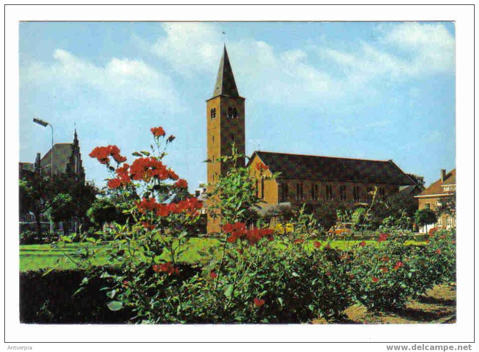 Grobbendonk Astridplein En St-lambertuskerk (ongelopen) - Grobbendonk