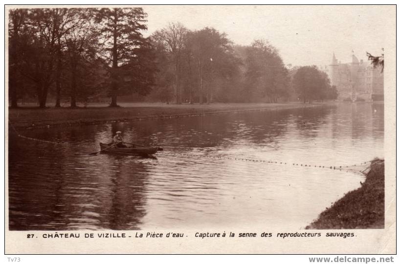 Cpa 487 - Chateau De VIZILLE - La Pièce D'eau - Capture à La Senne Des Reproducteurs Sauvages - Vizille