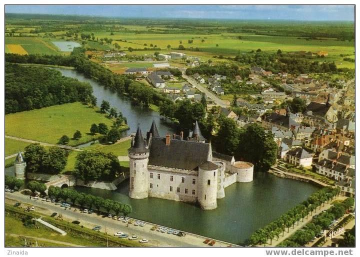 CARTE POSTALE DE SULLY SUR LOIRE - VUA ERIENNE DU CHATEAU - Sully Sur Loire