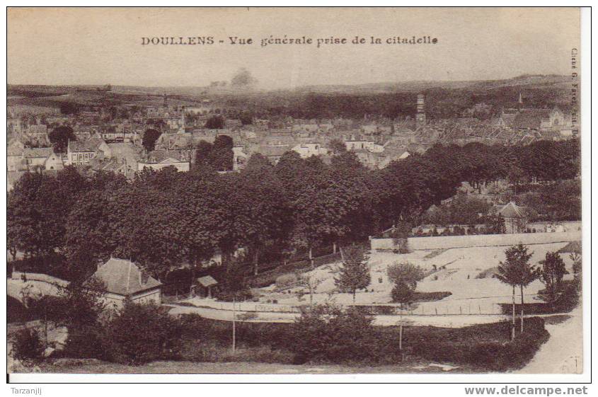 CPA De Doullens : Vue Générale Prise De La Citadelle. - Doullens