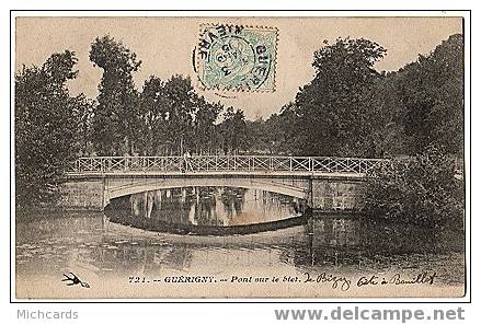 CPA 58 GUERIGNY - Pont Sur Le Bief - Guerigny