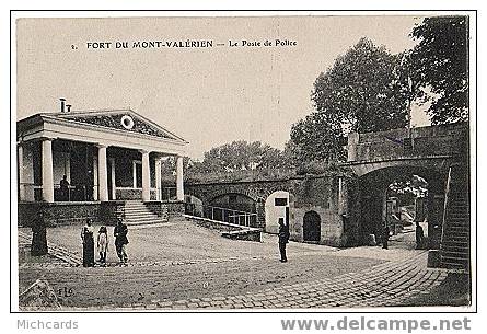CPA 92 Fort Du MONT VALERIEN - Le Poste De Police - Mont Valerien