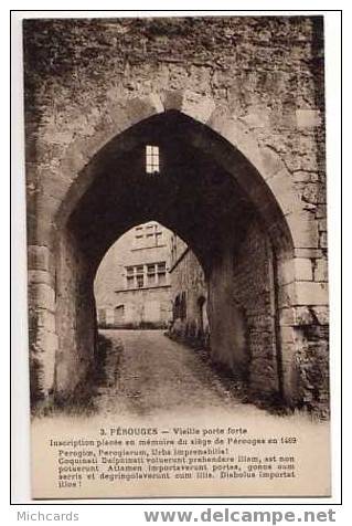 CPA 01 PEROUGES - Vieille Porte Forte - Pérouges