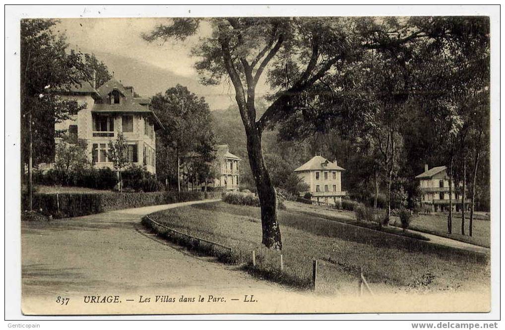 H51 - URIAGE - Les Villas Dans Le Parc (1907) - Uriage