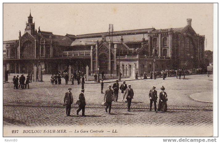 62 BOULOGNE SUR MER La Gare Centrale Cpa Animée - Boulogne Sur Mer