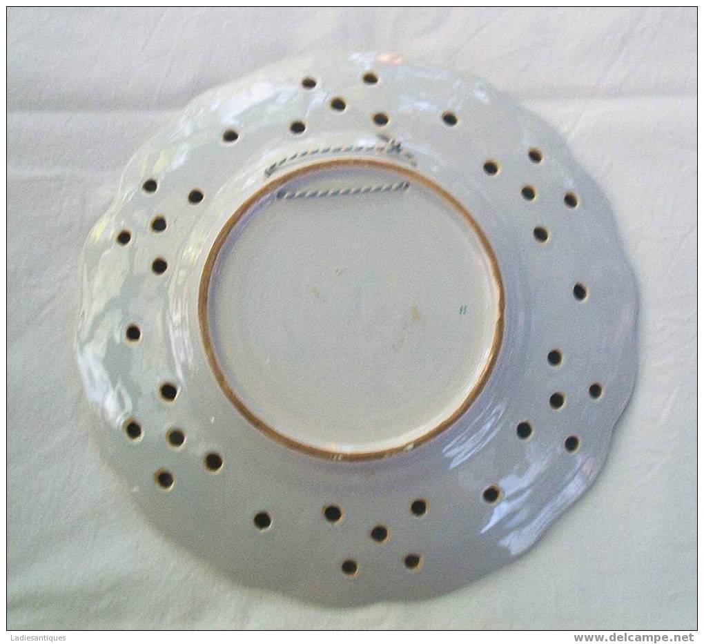 Moustiers - Assiette (a Suspendre) - Sierbord - Wall Plate - AS 1385 - Moustiers (FRA)