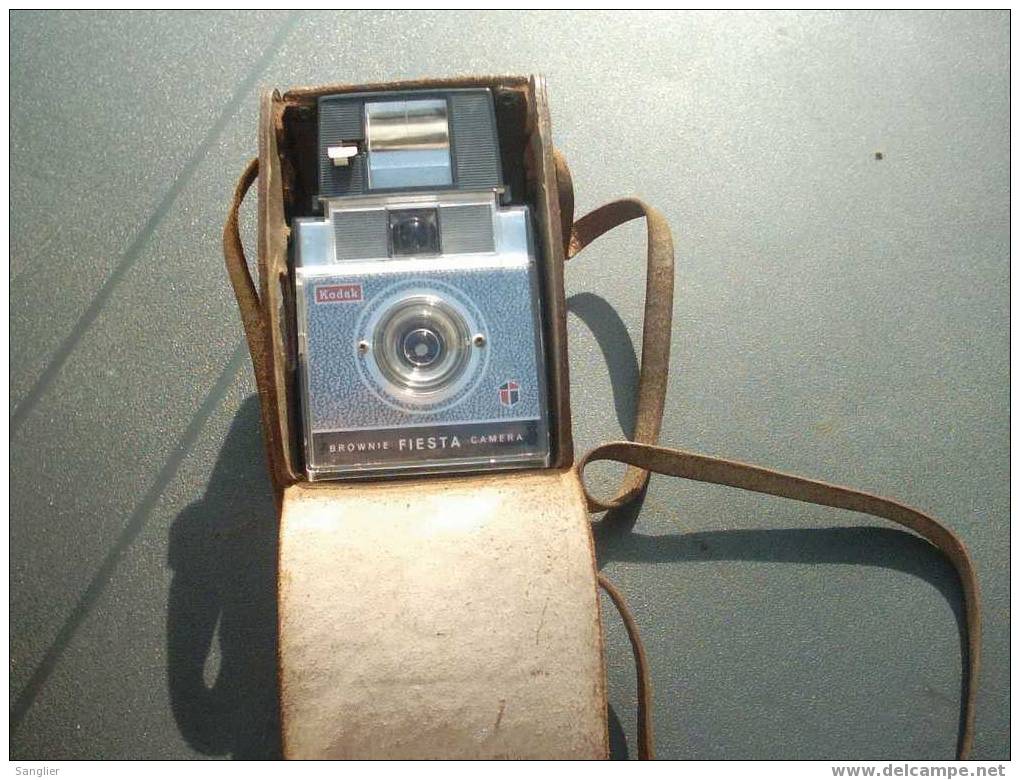 KODAK BROWNIE FIESTA CAMERA - PEU COURANT - Appareils Photo