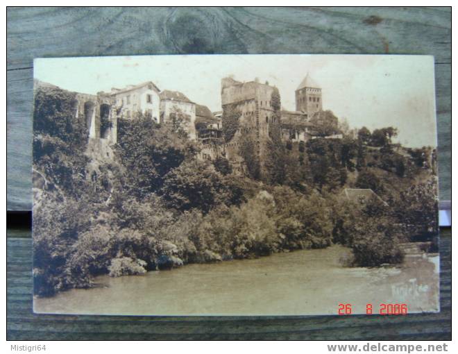 SAUVETERRE DE BEARN - RUINES DU CHATEAU DE MONTREAL - EGLISE LE TOUT DANS UN SITE PITTORESQUE - Sauveterre De Bearn