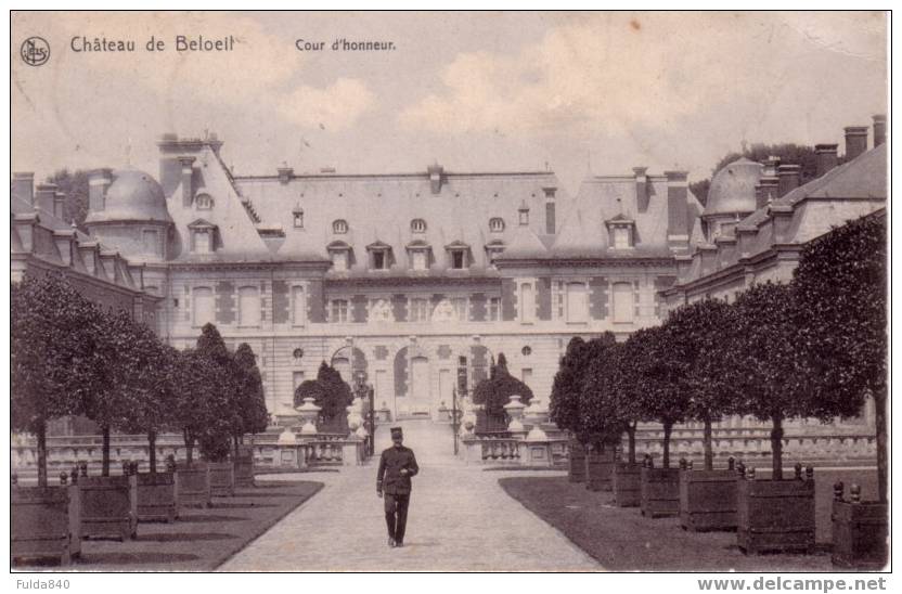 CPA. BELOEIL.  COUR D´HONNEUR.  1908. (animée)  Peu Courante  (Ref:153) - Beloeil