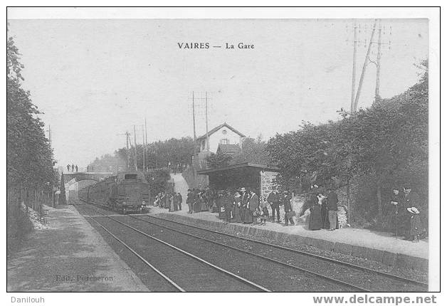 77 // SEINE ET MARNE / VAIRES / La Gare, Ed Porcheron Imprim LE DELEY / ANIMEE  (vue Intérieure) - Vaires Sur Marne