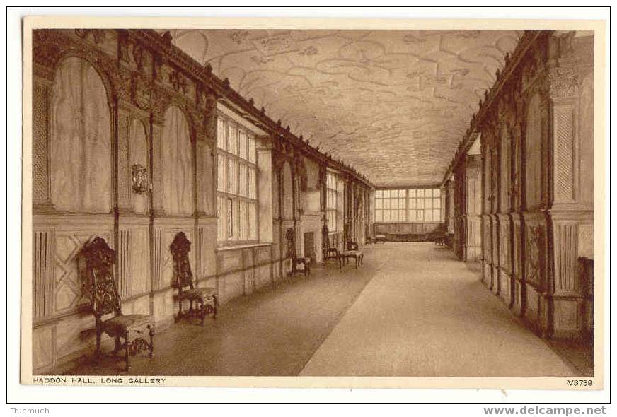 B2518 -  HADDON HALL - Long Gallery - Derbyshire