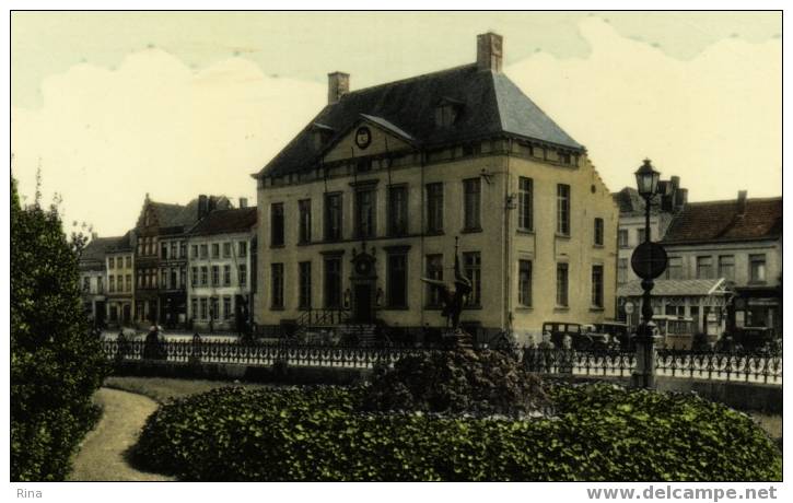 Turnhout-Grote Markt Stadhuid Uitg:L.Claes &Zoon P.V.b.a.Turnhout Artcolor Bruxelles - Turnhout