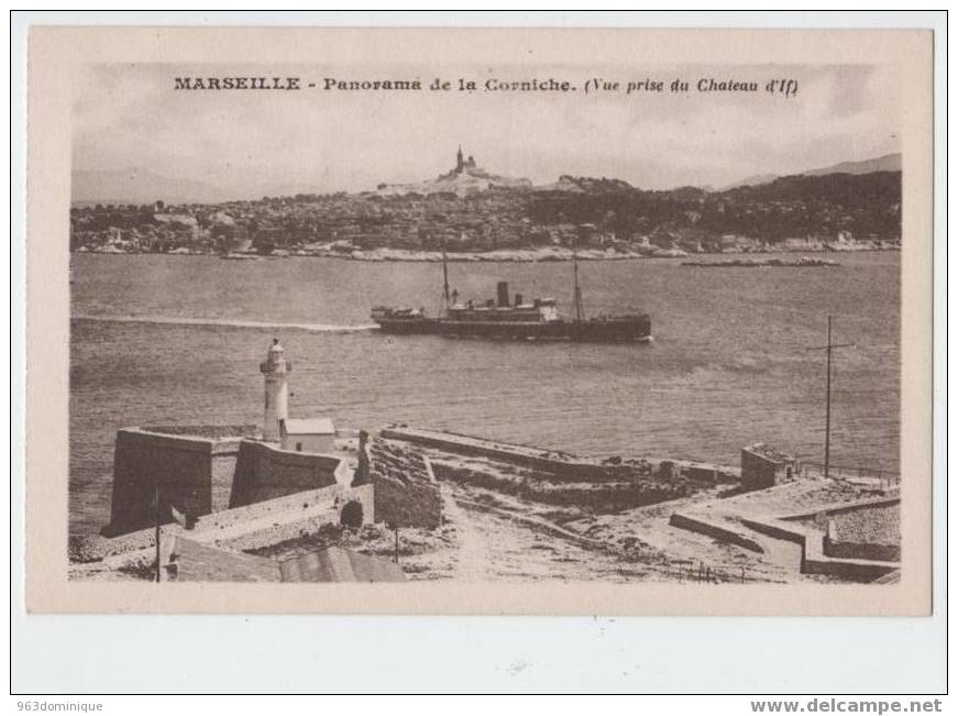 Marseille - Panorama De La Corniche  (Vue Prise Du Chateau .. ) Avec Bateau - Endoume, Roucas, Corniche, Plages