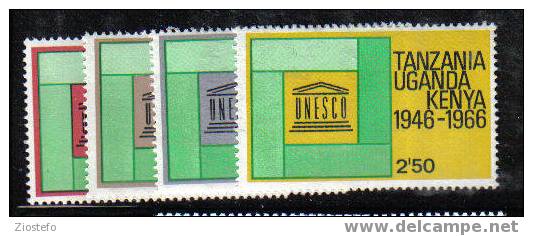 305 Tanzania Uganda Kenya, Unesco  YT 153/6 - UNESCO
