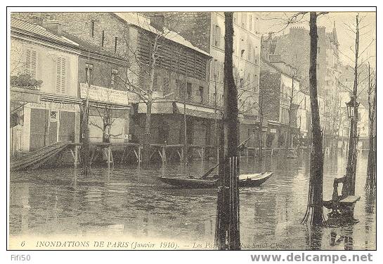 INONDATIONS De PARIS - 1910  Rue SAINT-CHARLES - PARIS 15ème - Inondations