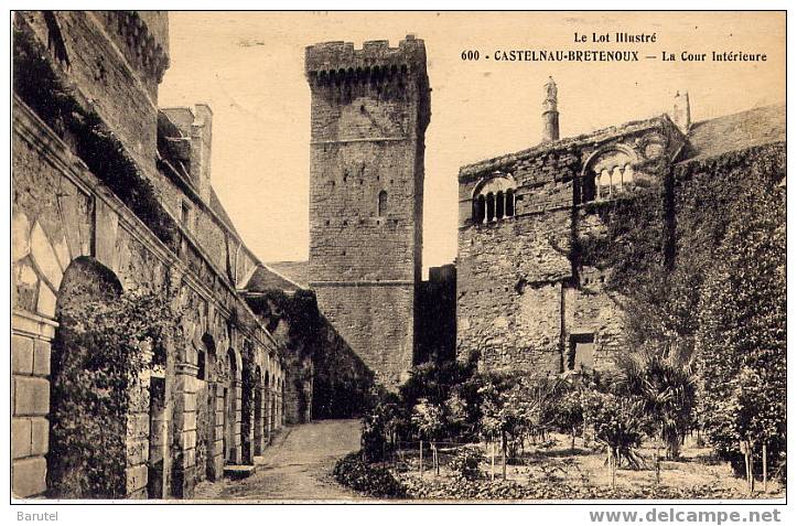 BRETENOUX - Le Château De Castelnau : La Cour Intérieure - Bretenoux