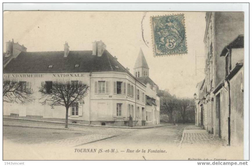 C 1414 - TOURNAN - Rue De La Fontaine - Gendarmerie - Trés Belle CPA De 1906 - - Tournan En Brie