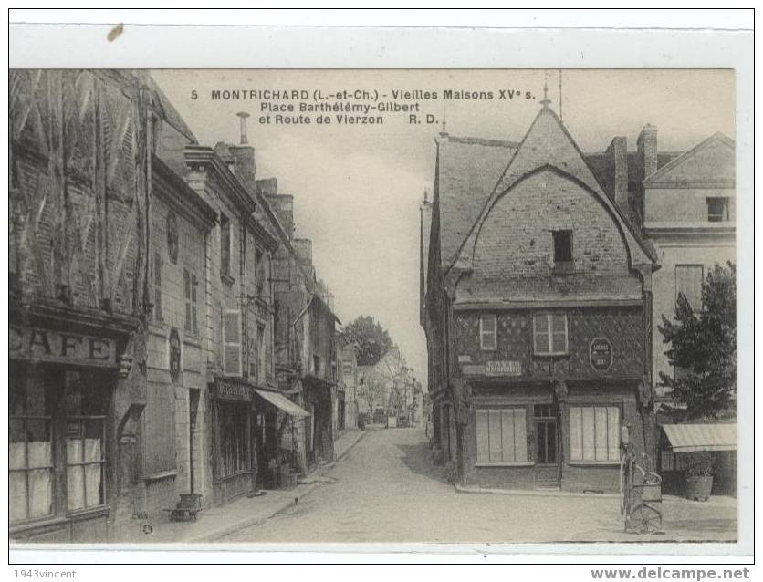 C 1447 - MONTRICHARD - Place BARTHELEMY GILBERT - Belle CPA - Modéle RARE - - Autres & Non Classés