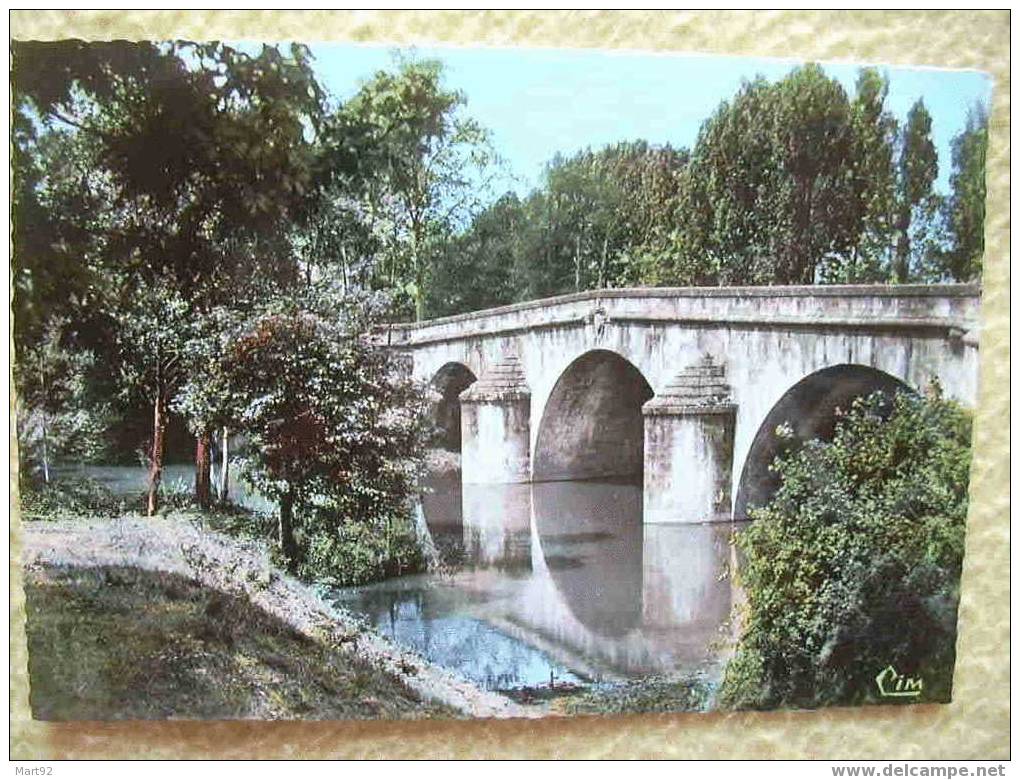 32 MIRANDE PONT SUR LA BAISE ANNEES 50 - Mirande