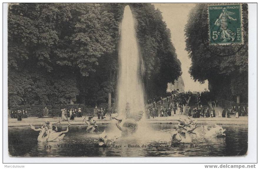 Versailles. Les Grandes Eaux. Bassin Du Dragon Et Allée Des Marmousets. - Versailles (Château)