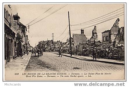 CPA 51 DORMANS - Les Ruines Place Du Marche - Dormans