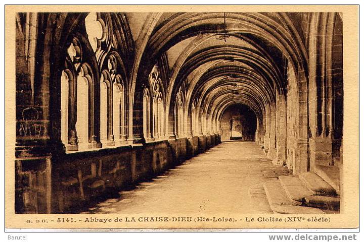 LA CHAISE DIEU - Abbaye : Le Cloître (XIV° Siècle) - - La Chaise Dieu