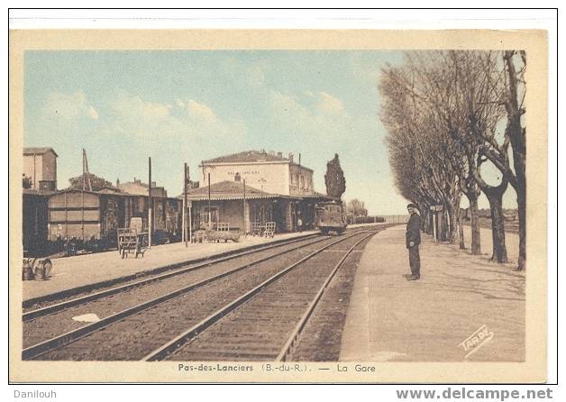 13 // BOUCHES DU RHONE / MARIGNANE / PAS DES LANCIERS * La Gare / Tardy édit Colorisée / (vue Intérieure) / - Marignane