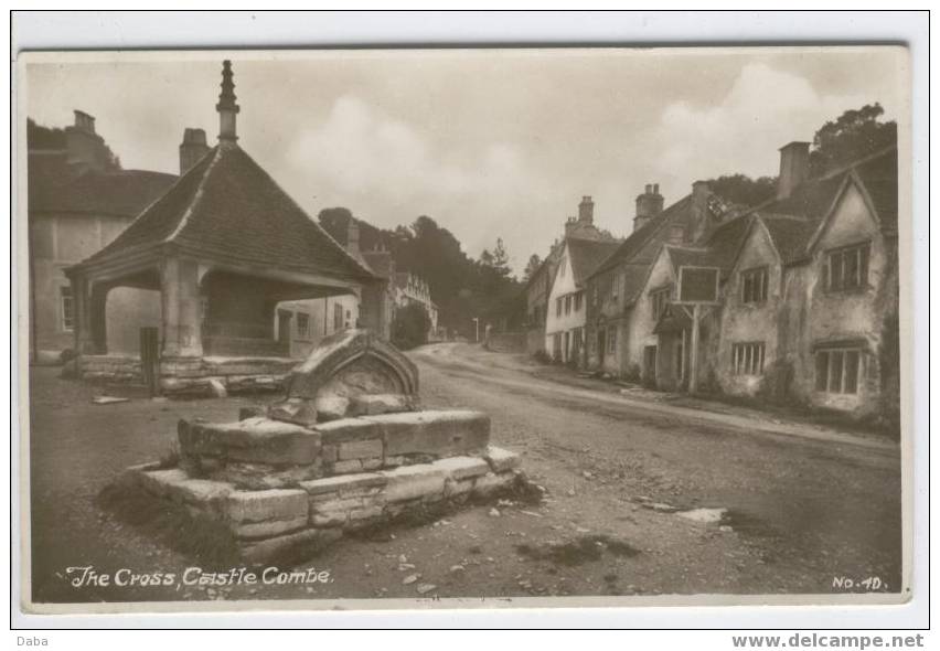 THE CROSS. CASTLE COMBE - Andere & Zonder Classificatie