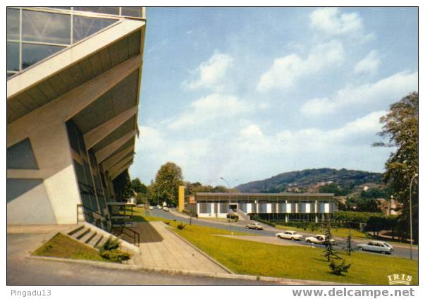 Longwy-haut Piscine Et Hall Des Sports à Voir - Longwy