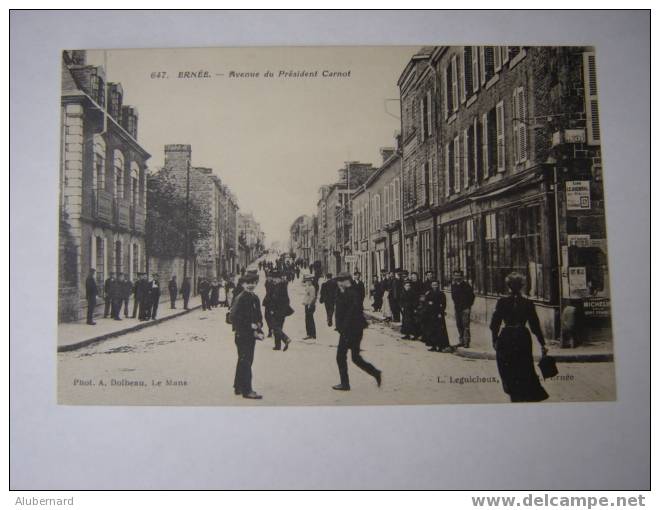 ERNEE. Avenue Du President Carnot.phot A.Dolbeau. - Ernee