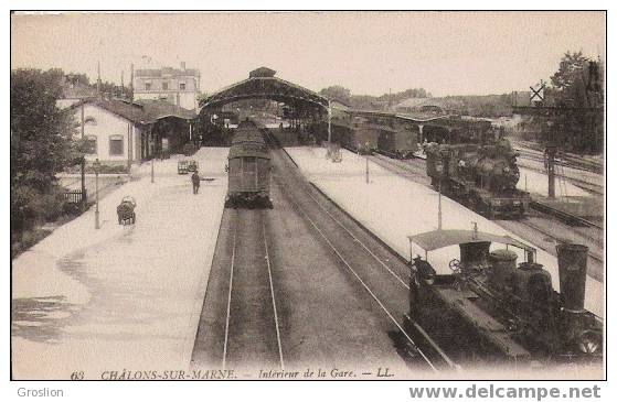 CHALONS SUR MARNE 63 INTERIEUR DE LA GARE LL TRAINS BEAU PLAN - Châtillon-sur-Marne