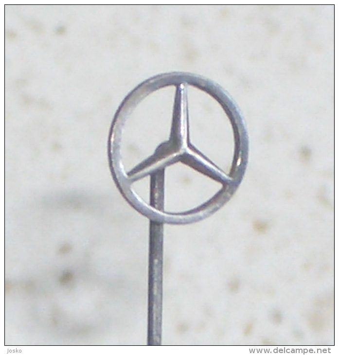 MERCEDES BENZ ( Allemagne ) * Vintage Pin Badge Distintivo Anstecknadel Germany Deutschland Car Automobile Auto Cars - Mercedes