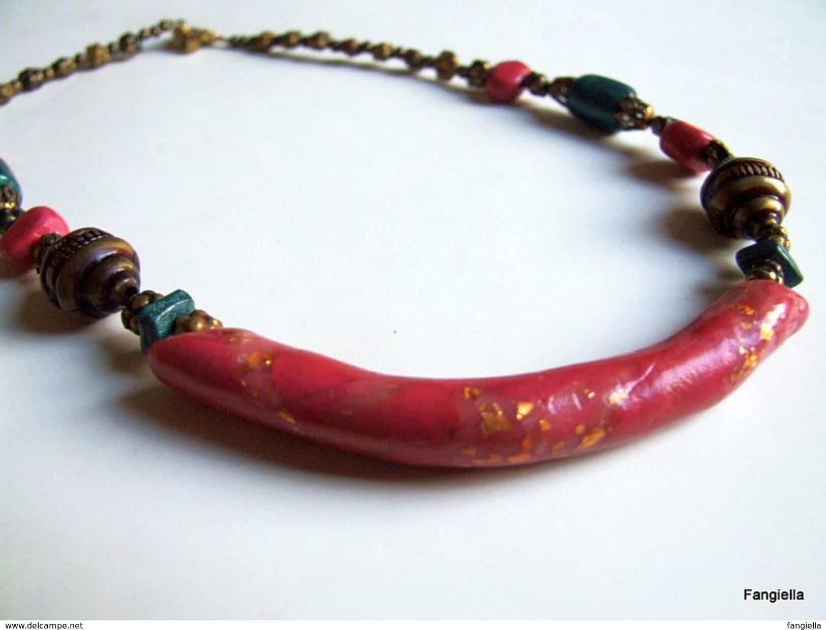 Collier Artisanal Perle Centrale Rose Indien Réalisée Sur Véritable Feuille D´or Fermoir En Argent Du Tibet - Ethnisch