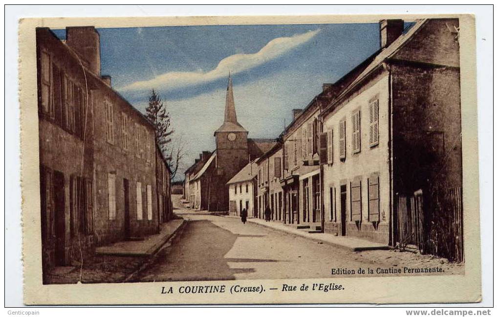 H78 - LA COURTINE - Rue De L'église - La Courtine