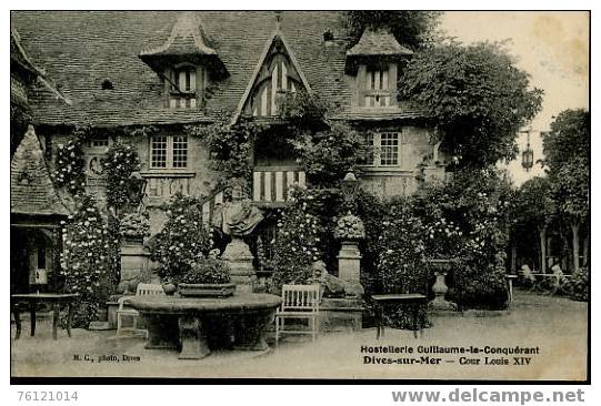 CPA 14 DIVES SUR MER Hostellerie De Guillaume Le Conquérant Cour Louis XIV MC Photo - Dives