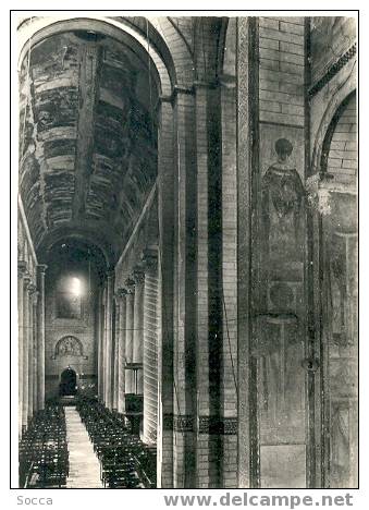 SAINT SAVIN SUR GARTEMPE - L´Eglise, La Nef Centrale Vue Du Choeur (fin XIè Début XIIè S. - - Saint Savin