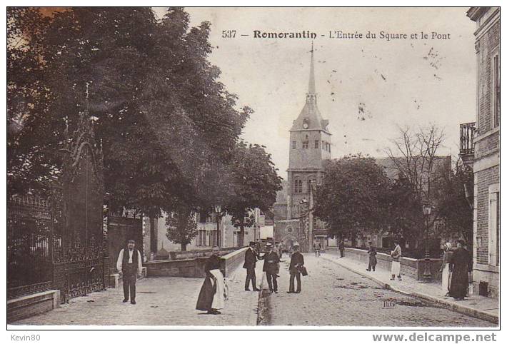 41 ROMORANTIN L´Entrée Du Square Et Le Pont Cpa Animée - Romorantin