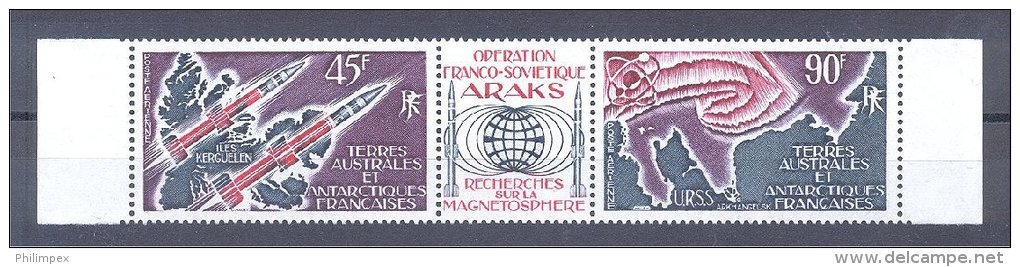 TAAF / FSAT, STRIP OF 3, SATELITES / SPACE 1975, NEVER HINGED **! - Ungebraucht