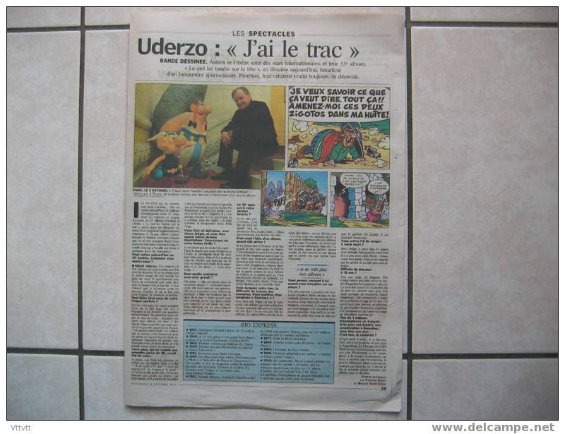 Le Parisien (13 Octobre 2005) : Asterix, Obélix (interview De Uderzo), Sortie Du 33e Album. Etat Impeccable. - Asterix