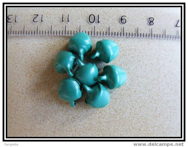 Lot De 5 Clochettes Vertes Environ 7,6x10mm - Perlen