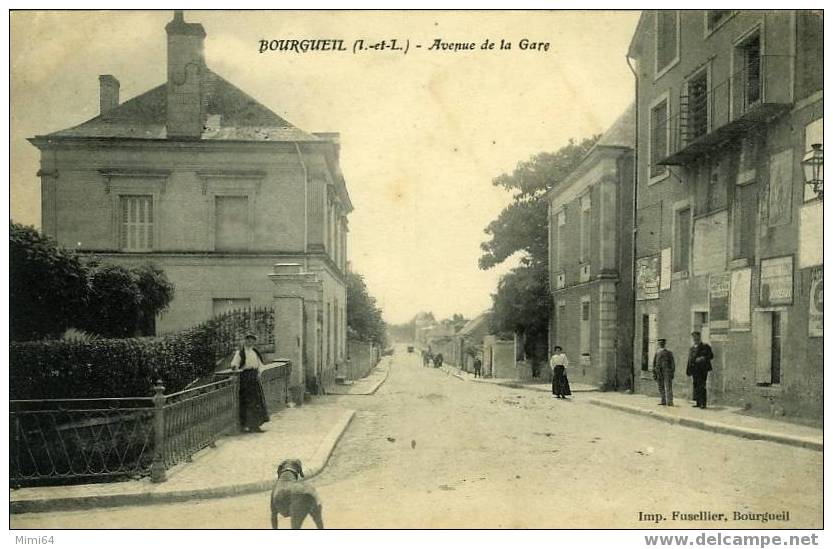 D.37. BOURGUEIL AVENUE DE LA GARE - Limeil Brevannes